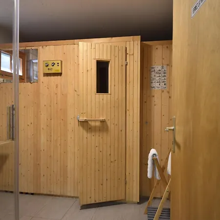 Grand Vercorin Pour 10 Personnes Avec Jardin Bbq Parking Prive Et Sauna Alpesi faház *