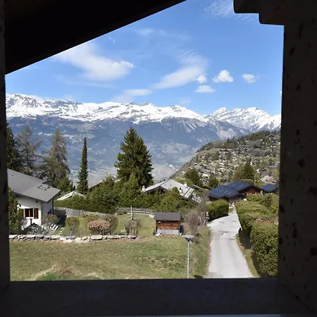 Grand Vercorin Pour 10 Personnes Avec Jardin Bbq Parking Prive Et Sauna Domek alpejski Chalais